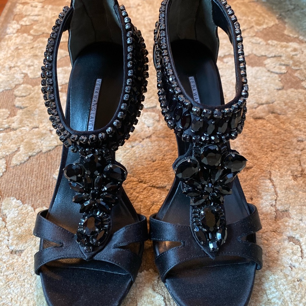 Vera Wang Lavender satin heels w/adornments
